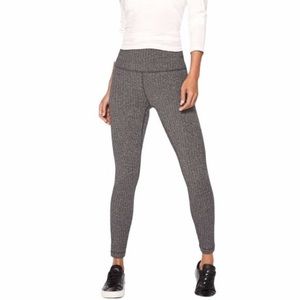 Athleta swirl chaturanga tight s